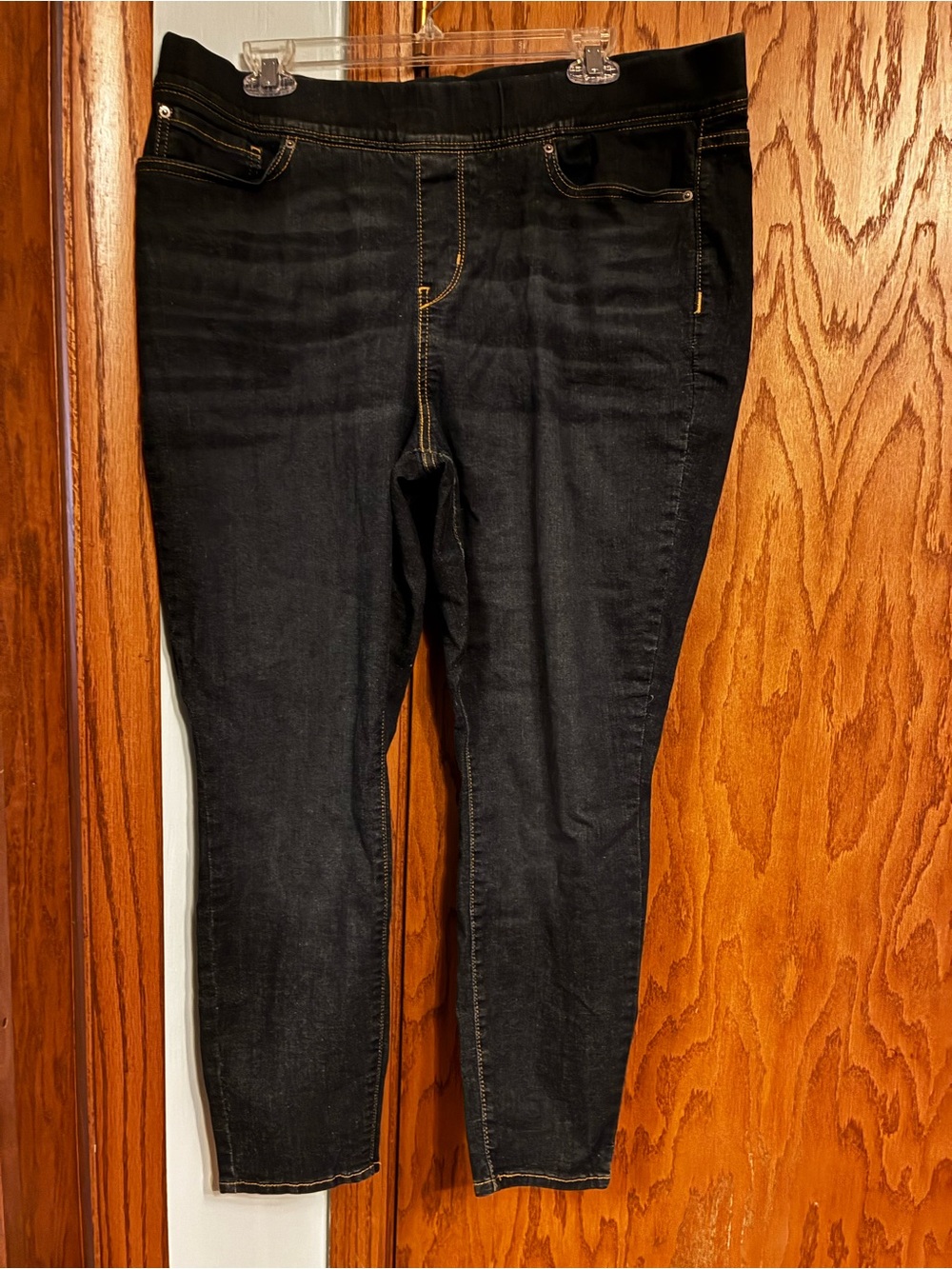 Black Women's Stretch Jeggings - Classic Slim Fit